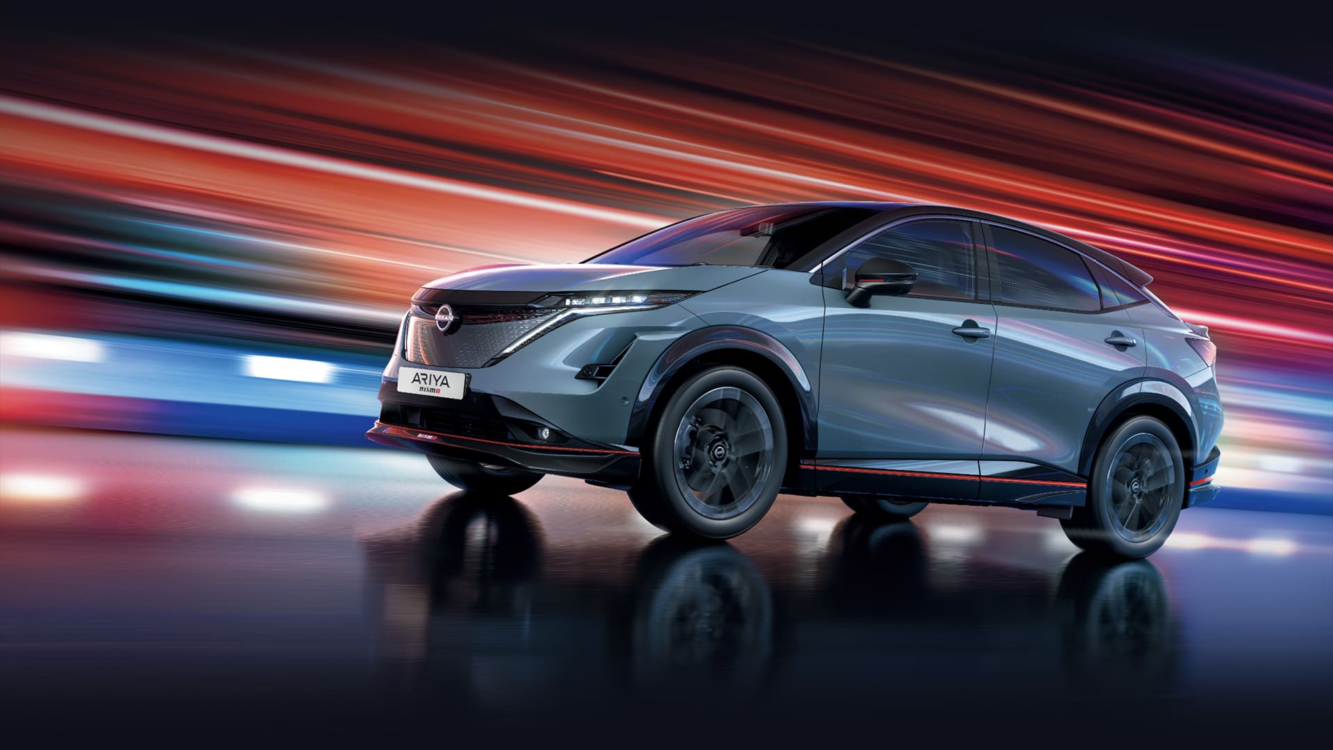 Video-Loop des Nissan ARIYA NISMO beim Fahren mit animiertem Hintergrund und Rädern 